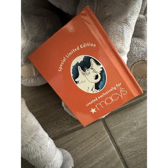 Horton Hears a Who Dr Seuss Plush Macy's 2008 Stuffed Elephant With Book - Picture 5 of 10